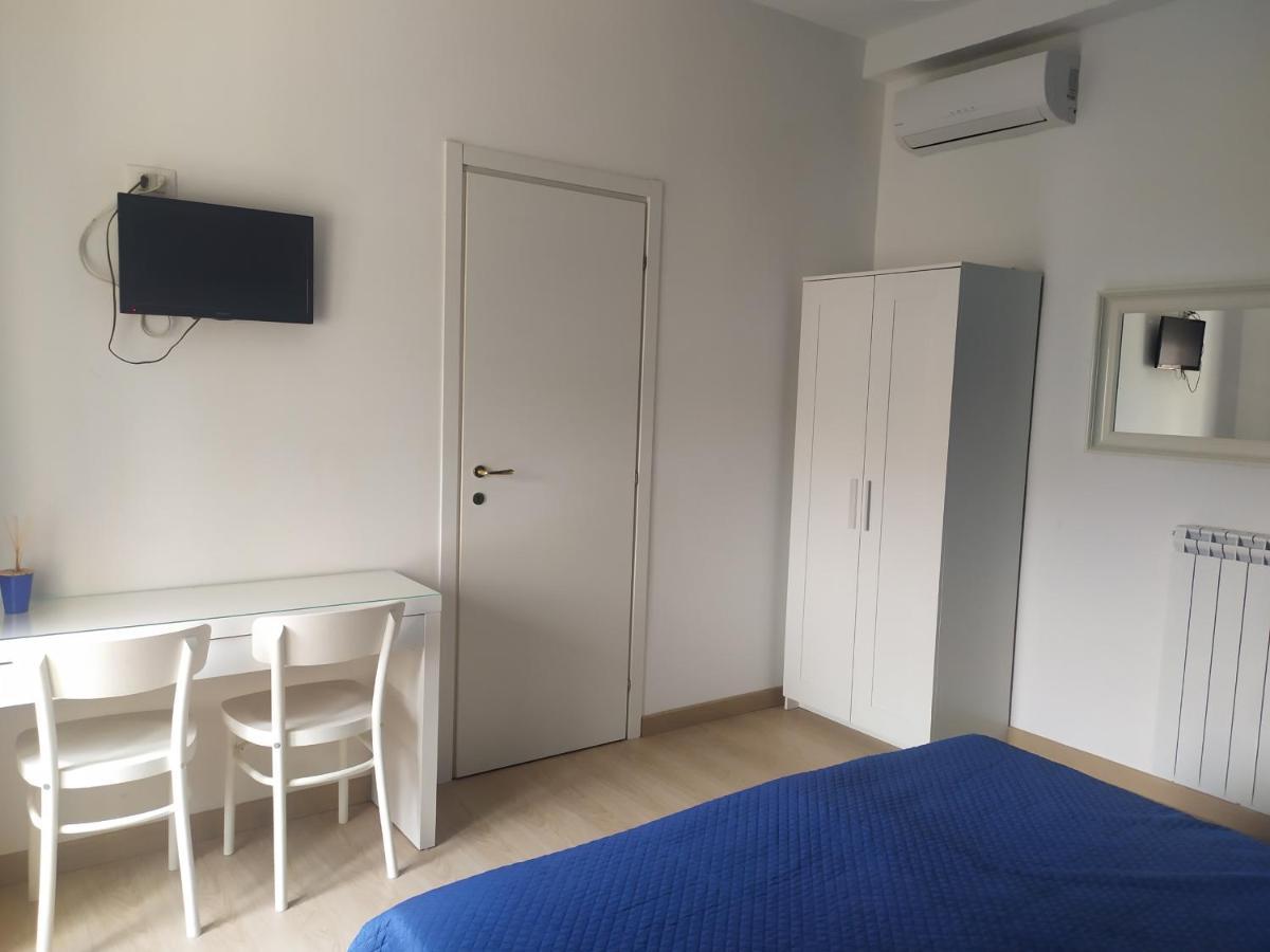 Barnet House Lamezia Apartment ลาเมเซ แตร์เม ภายนอก รูปภาพ