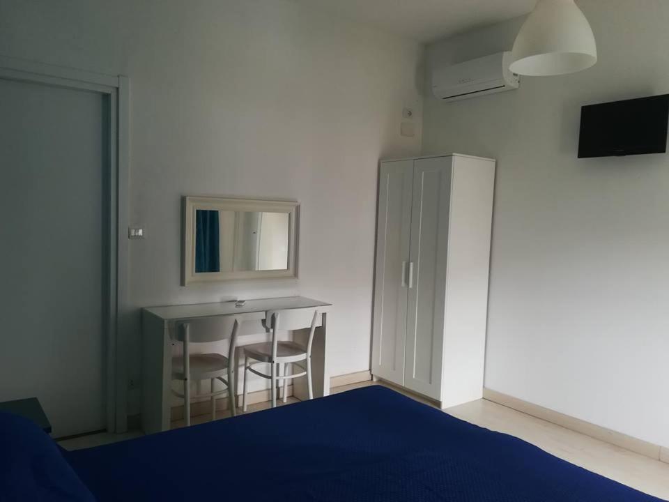 Barnet House Lamezia Apartment ลาเมเซ แตร์เม ภายนอก รูปภาพ