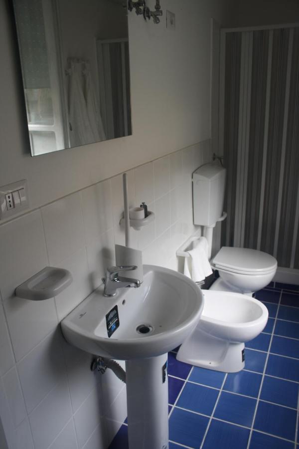 Barnet House Lamezia Apartment ลาเมเซ แตร์เม ภายนอก รูปภาพ